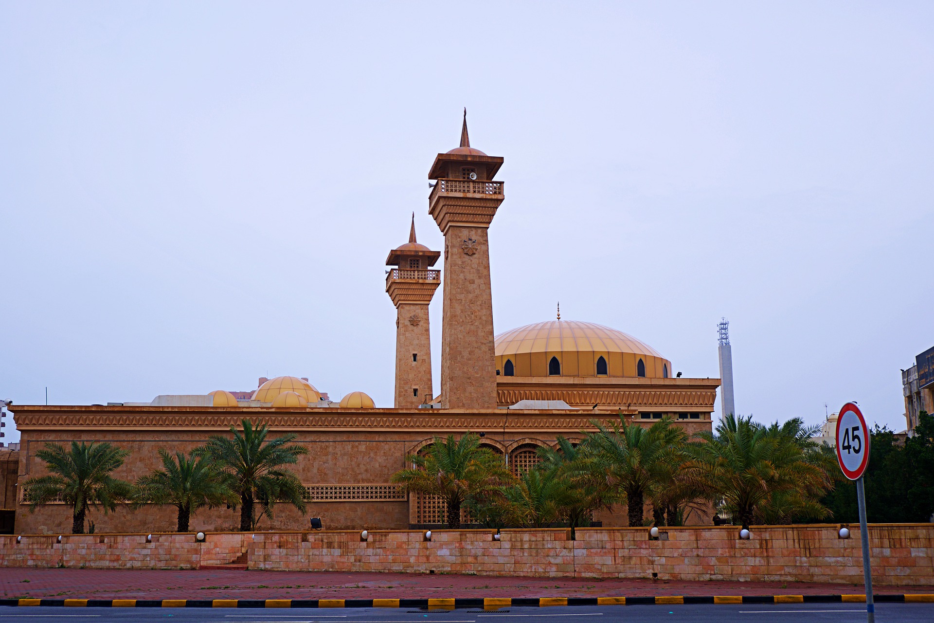 mosque-g51abb8d67_1920.jpg