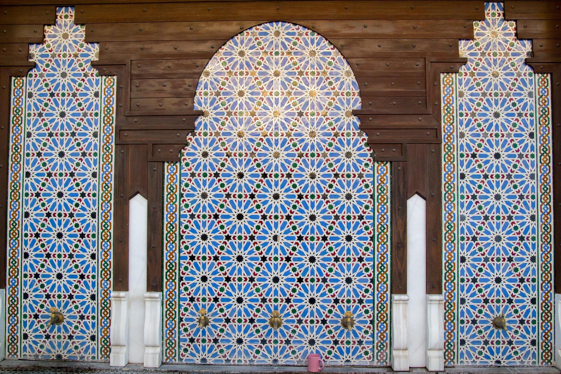 mosque-3091024_1920.jpg