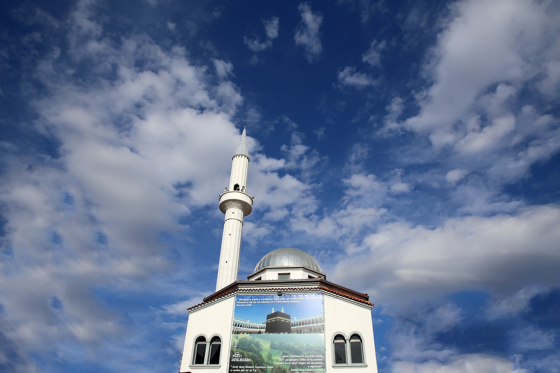 mosque-2815740_1920.jpg